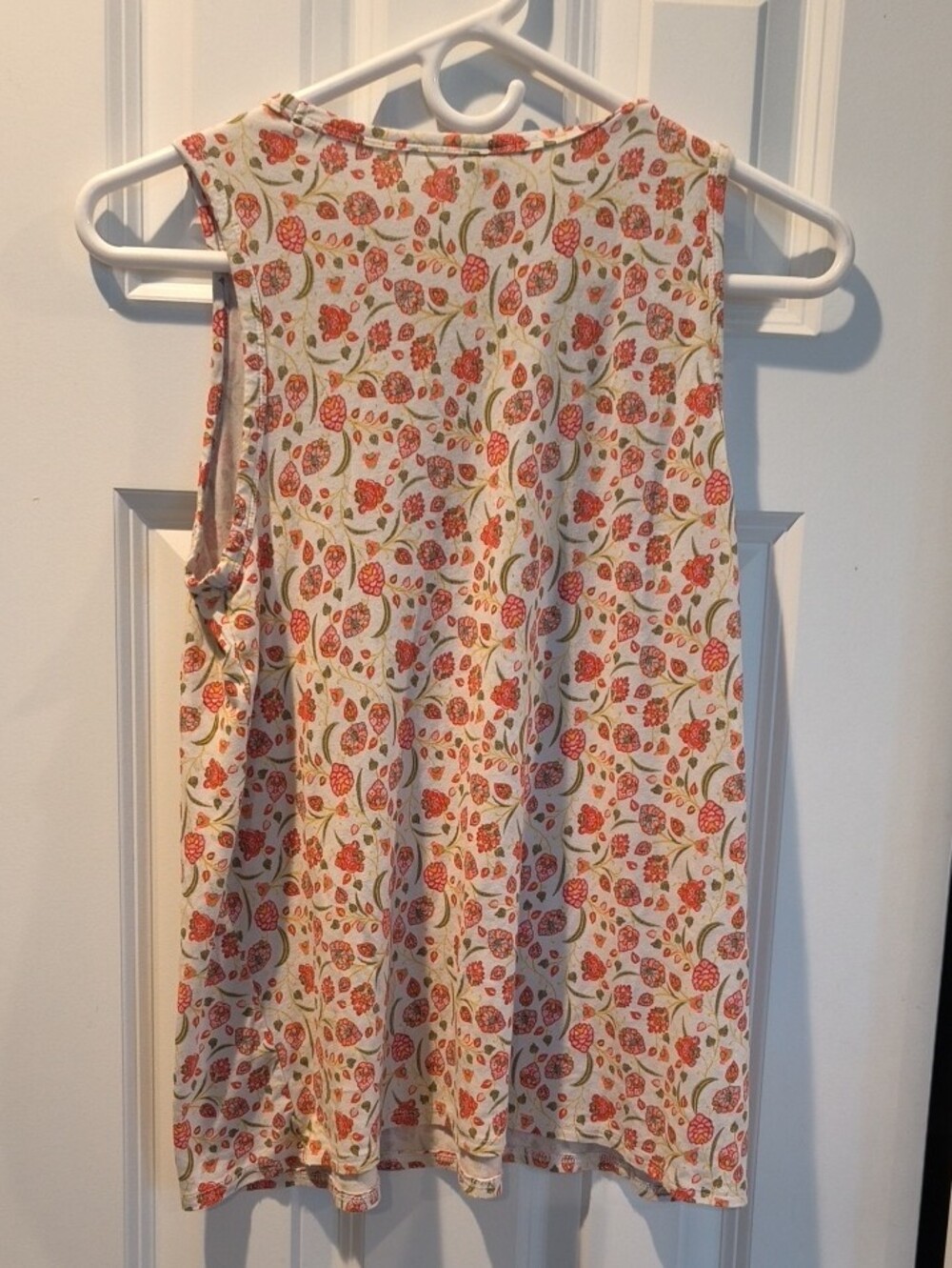 Old Navy Cream Floral Sleeveless Top with Coral and Green Print - Picture 3 of 3